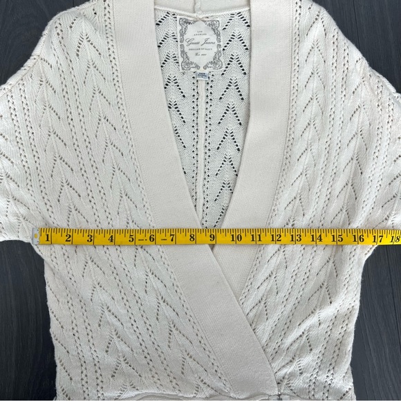 Los Angeles Guess Jeans Off White Sweater - Picture 6 of 7